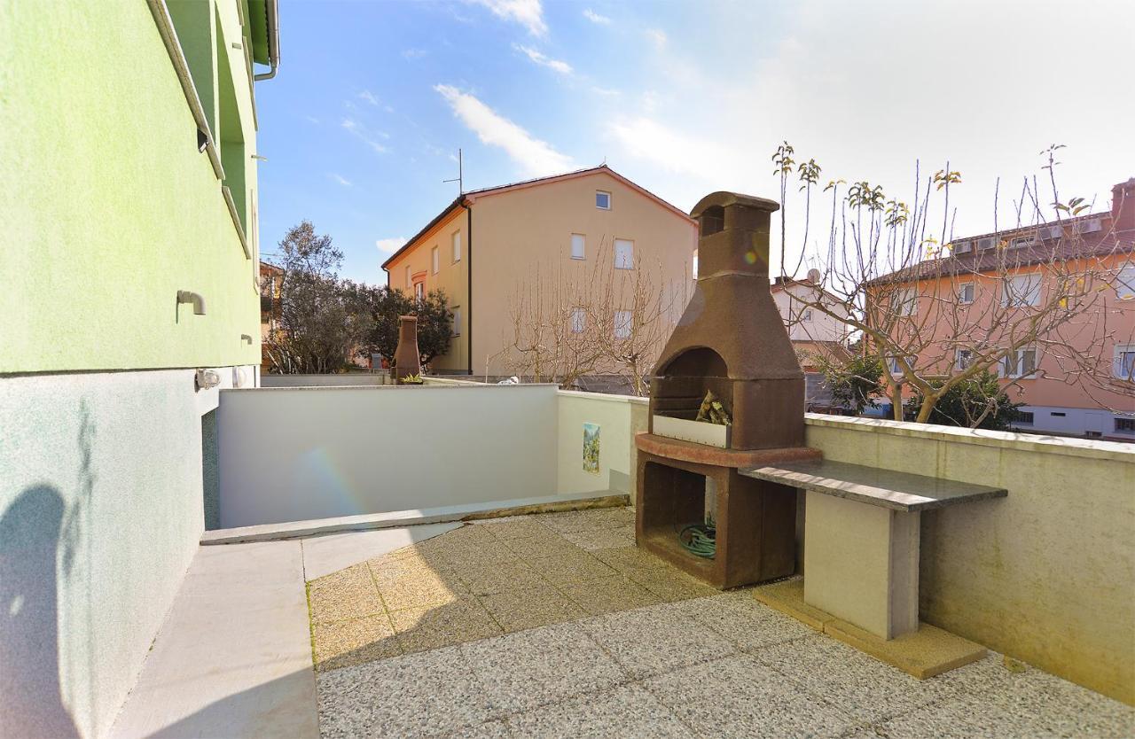 פאז'אנה Apartments Ariana 1989 מראה חיצוני תמונה