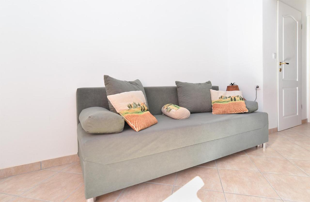 פאז'אנה Apartments Ariana 1989 מראה חיצוני תמונה
